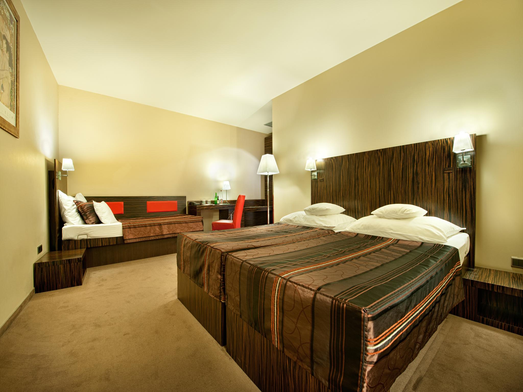 Hotell Ea Crystal Palace
