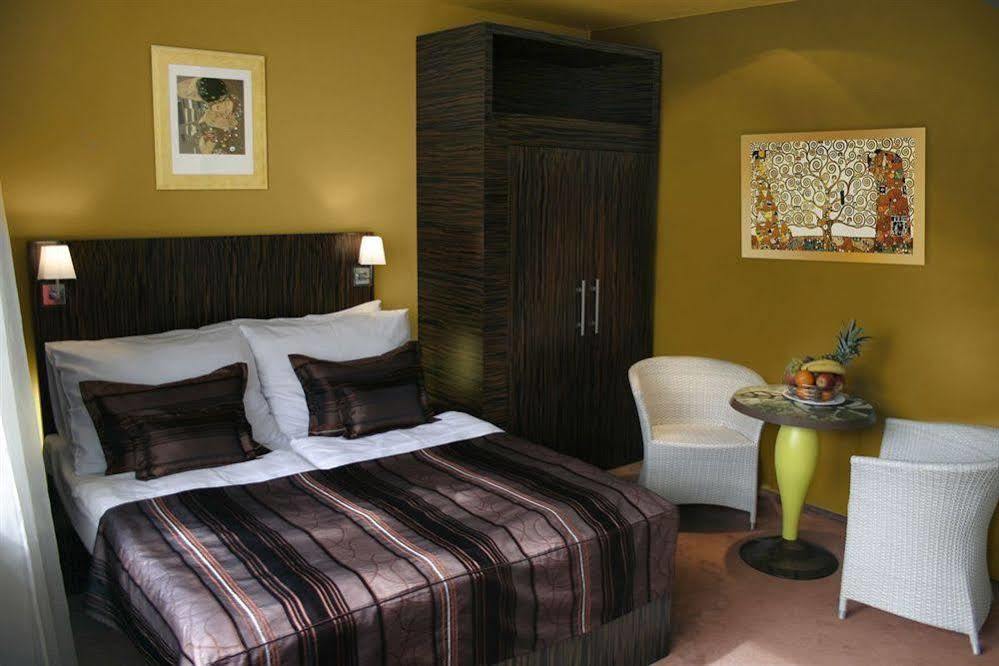 Hotell Ea Crystal Palace